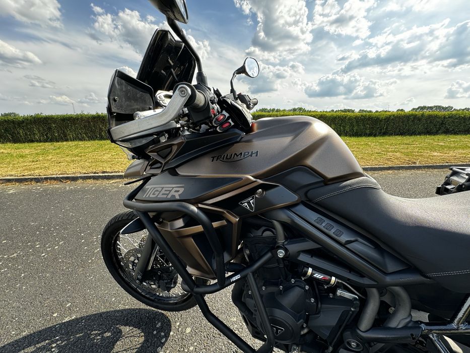 Triumph Tiger XCX 800 Arrow/Gmole/Kufry/Dodatki...