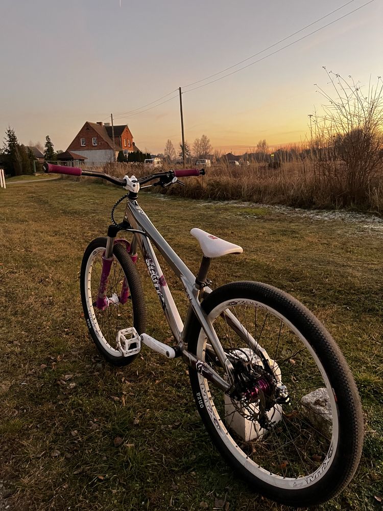 Scoot voltage yz 01 LTD