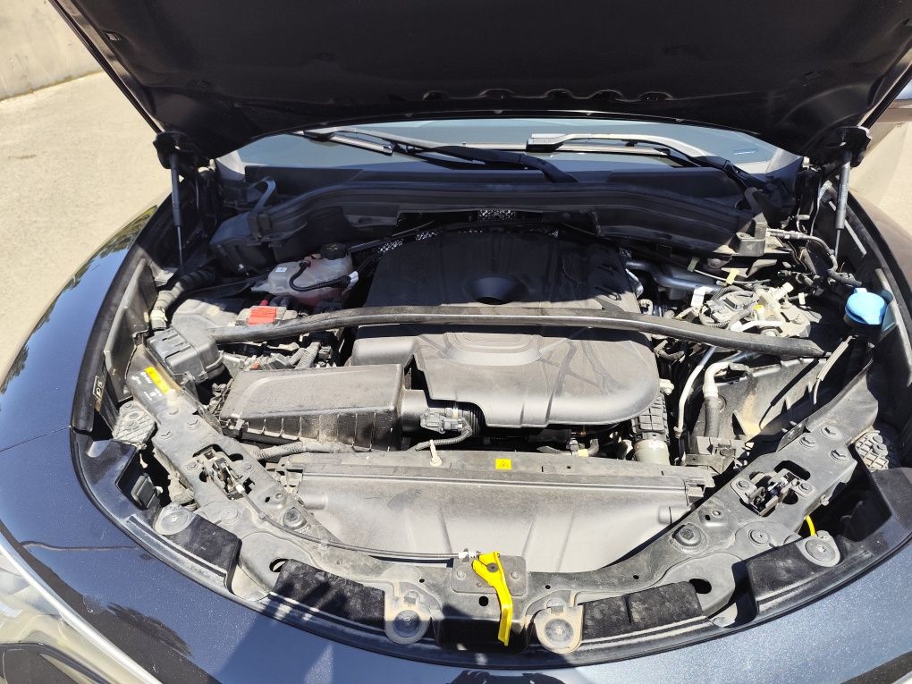 2021 Stelvio super AT8 2.2 Automático