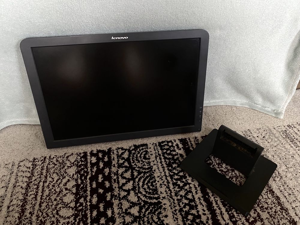 Monitor Lenovo L192 Wide TFT Monitor szaro-czarny sprawny