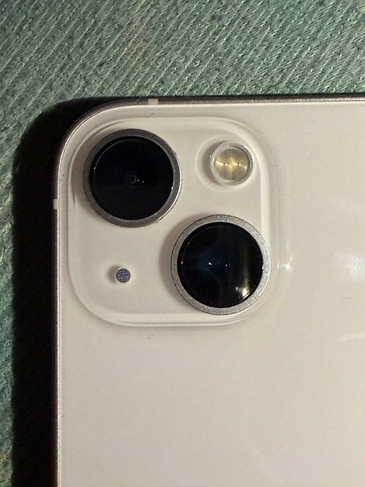 iPhone 13 рожевий 128 GB