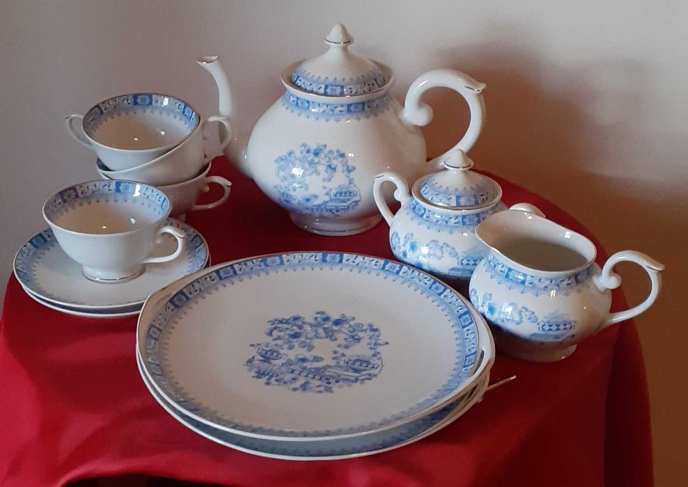 Vista Alegre Serviço Chá incompleto