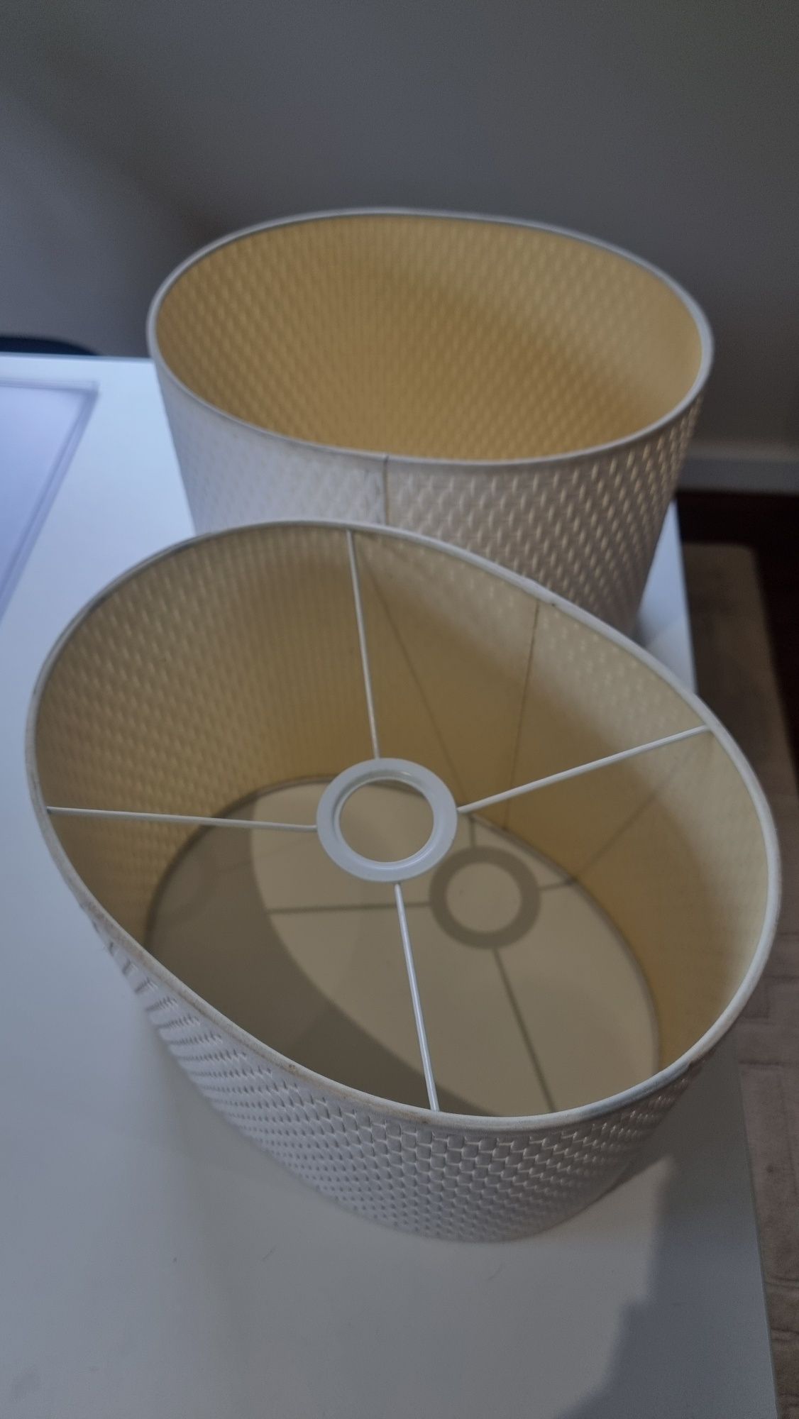 Abajur Oval Ikea
