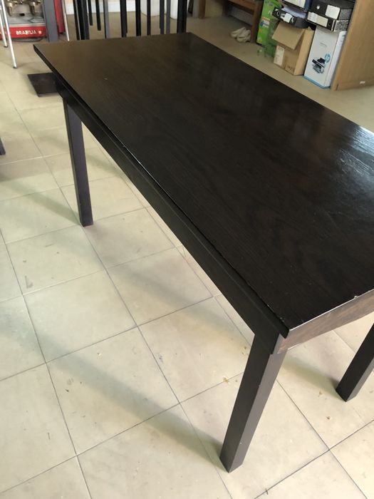 Mesa em Carvalho Puro