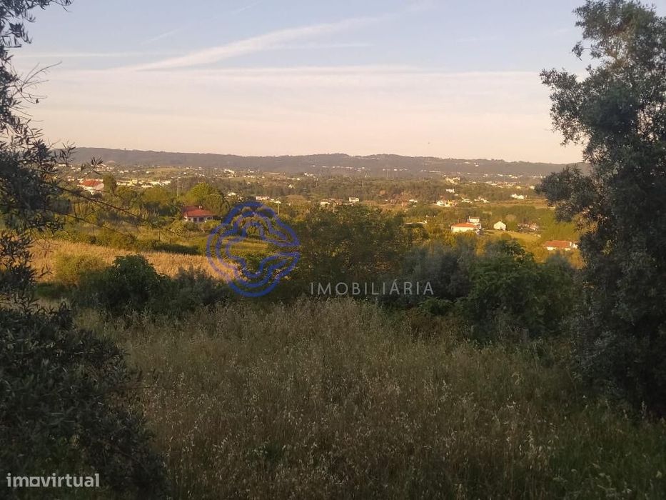 Lote de terreno com projeto aprovado a 2 minutos do centro da cidade d