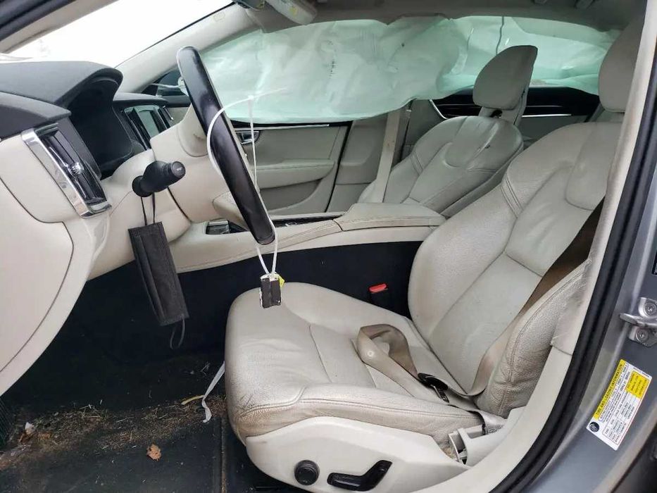 Бампер та інші запчастини Volvo S90 розоборка