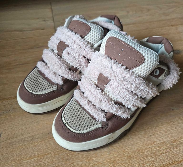 Buty sportowe Skater Bershka ciepłe na jesień zimę