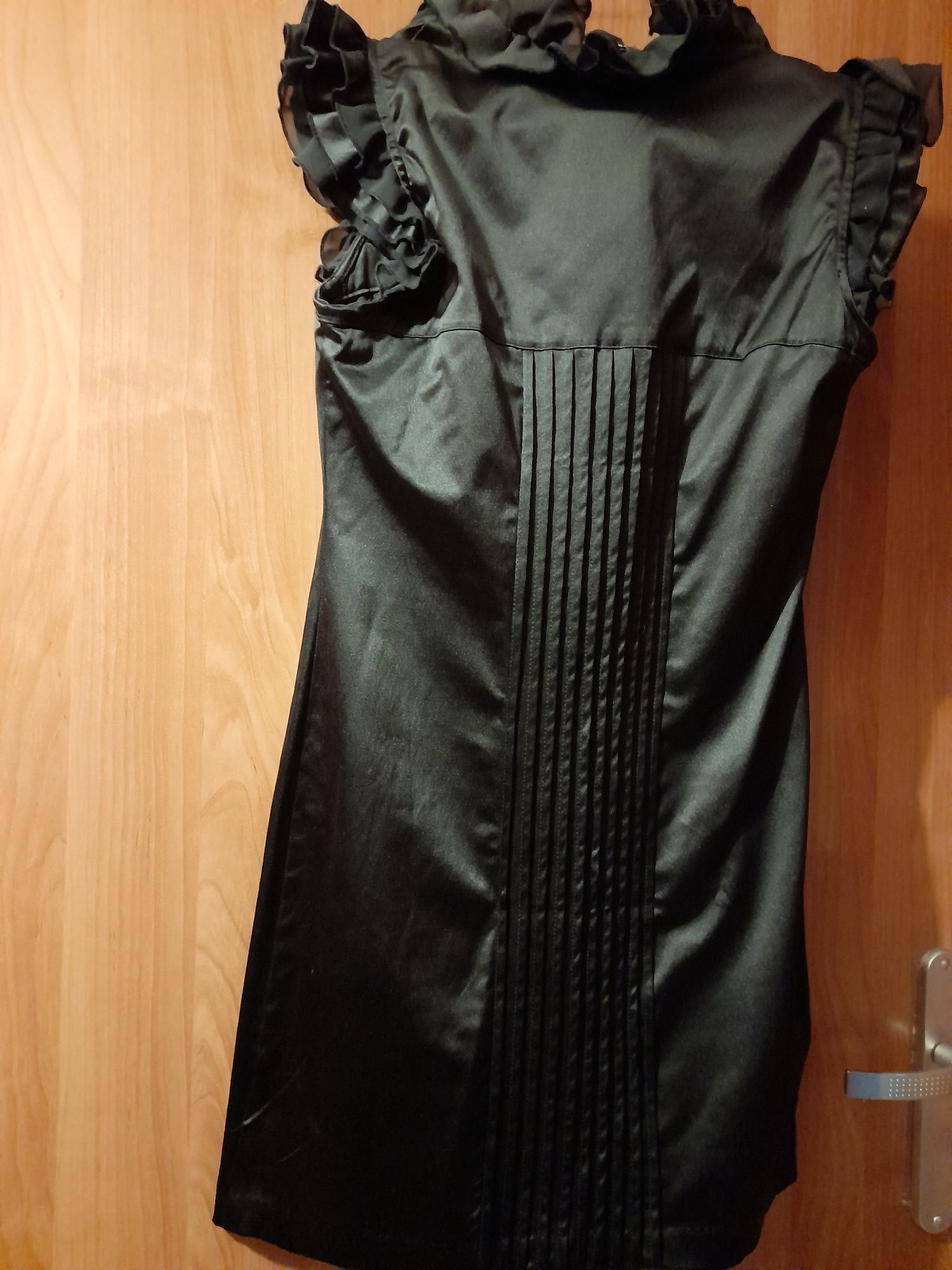 Czarną włoska sukienka mini  rozm L