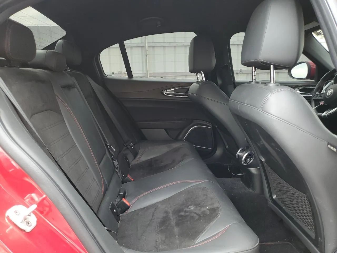Alfa Romeo Giulia 2.9 V6 510 KM, Quadrifoglio, piękna kolorystyka, przedstawiciel IAA!