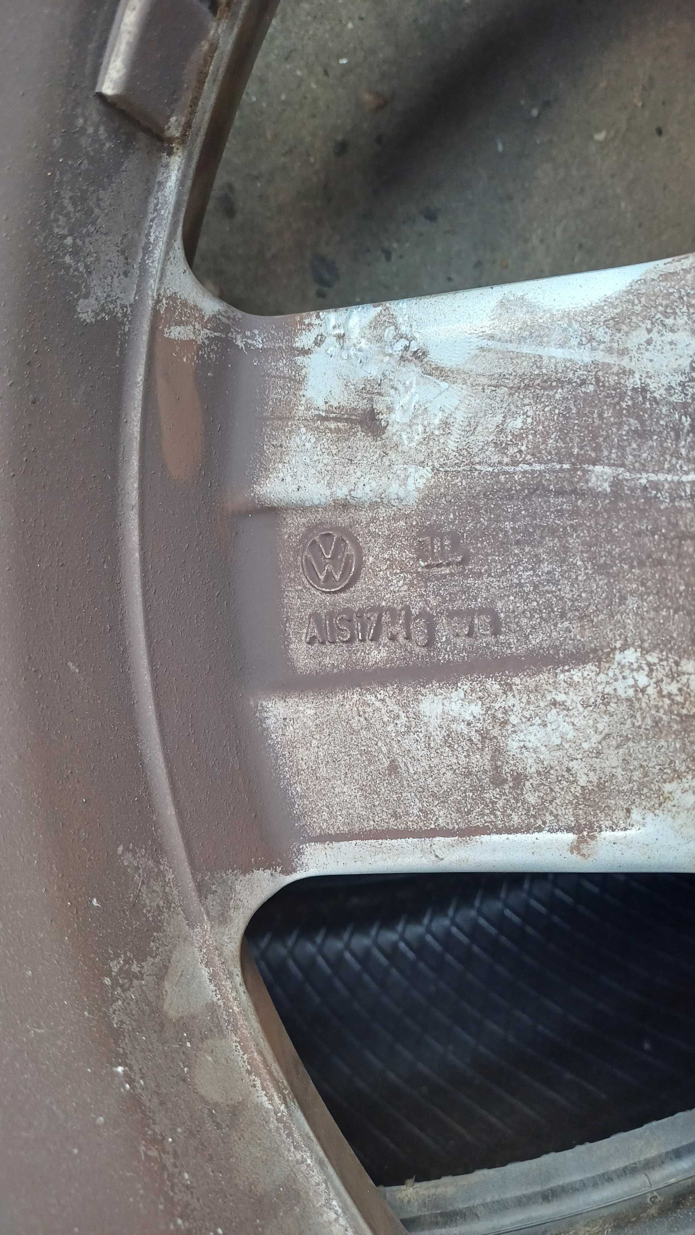 Felgi aluminiowe Vw Transporter T5 T6 T7 Crafter 2 Man TGE 5x120 17"