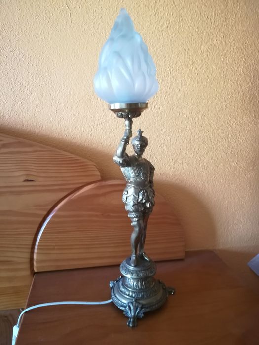 2 candeeiros antigos