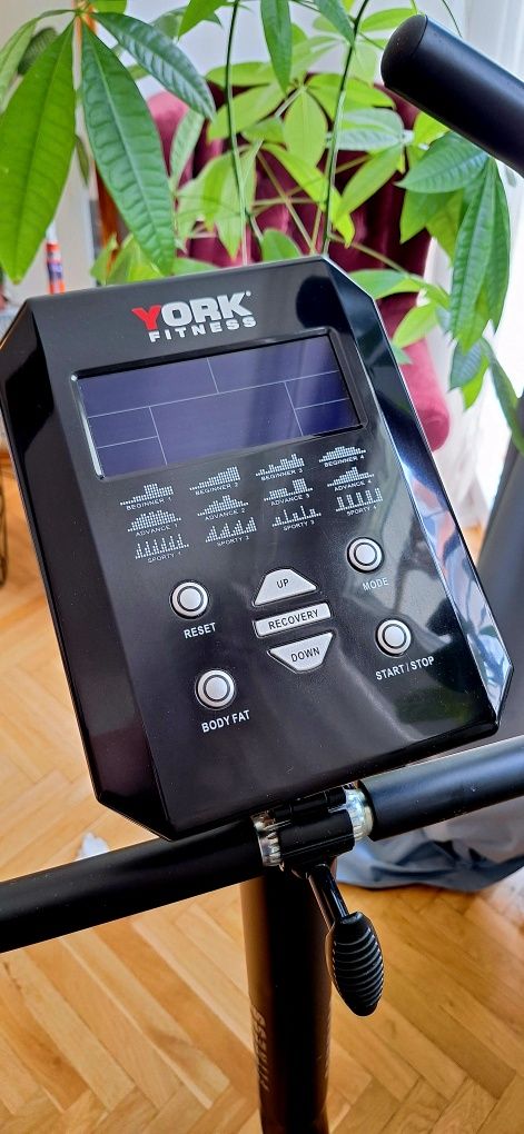 Rower stacjonarny, treningowy, magnetyczny York Fitness C415