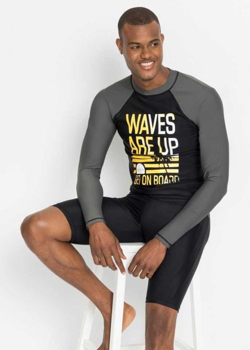 T-shirt męska czarna długi rękaw do pływania R 56 UVA 40+
