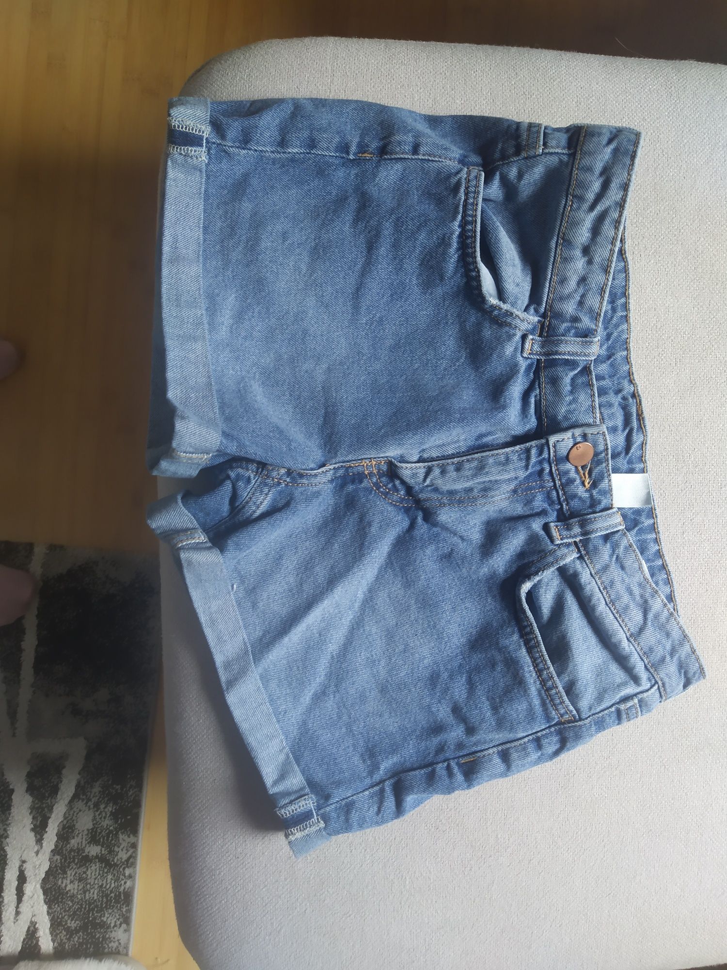 Krótkie spodenki H&M