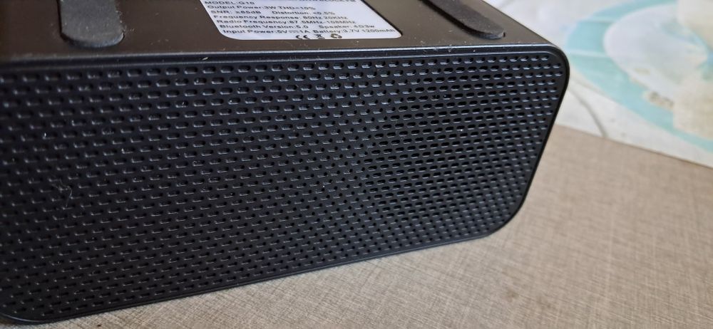 Цифровий годинник ,будильник,Bluetooth 5 .