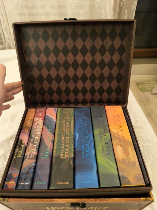 Harry Potter: Cały Zbiór Powieści (1–7) – Kolekcjonerski Zestaw