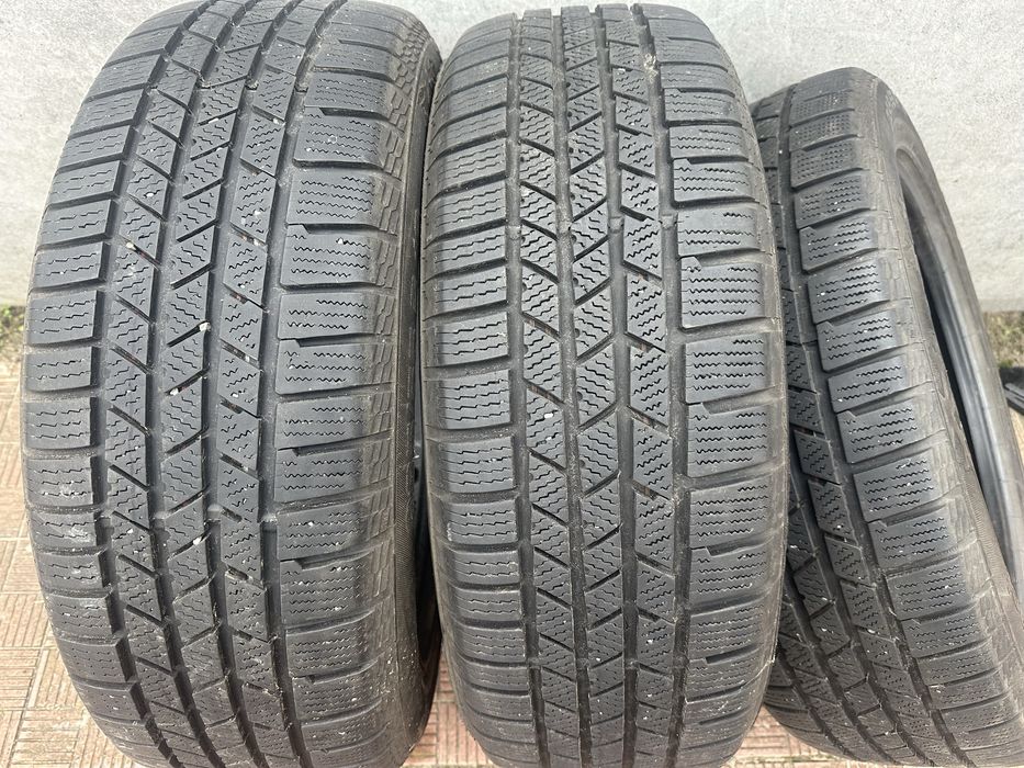 Резина зимня 235/55/19