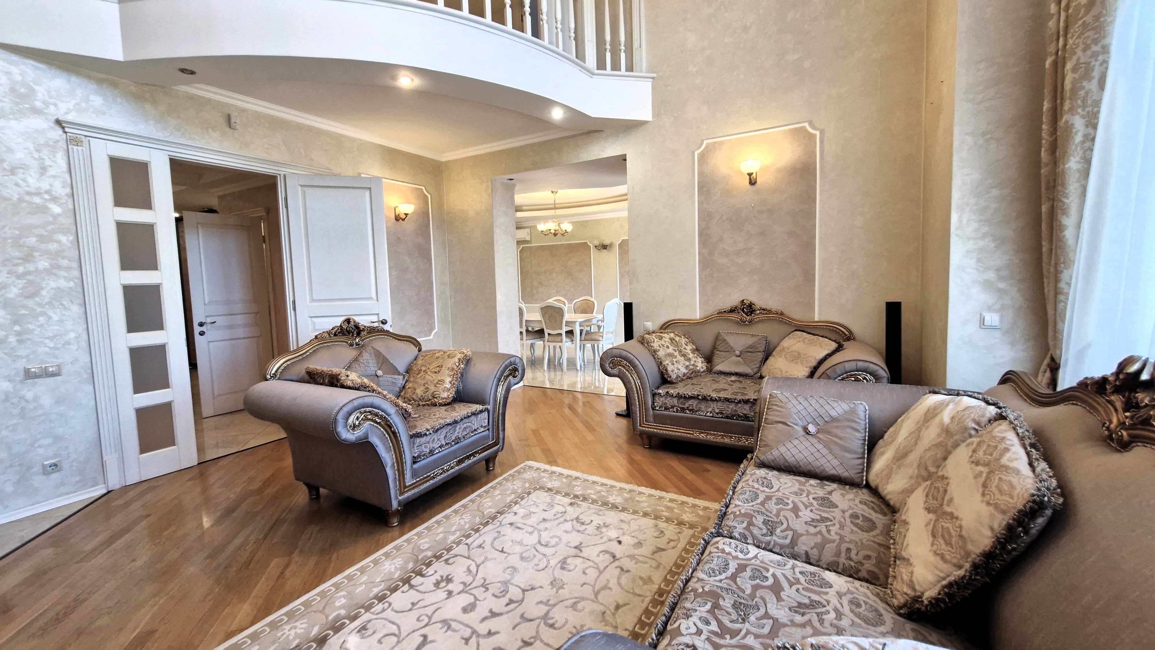 Продаж будинку 340 м², 10 сот, Софіївська Борщагівка, ВІДЕО ОГЛЯД!
