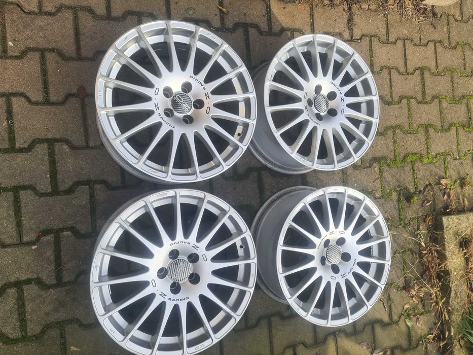 Felgi 17" OZ Superturismo 5 x 100 Audi 3, VW, Seat