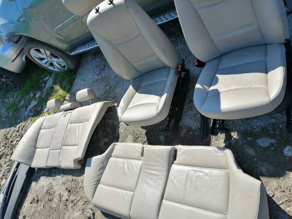 Wnętrze fotele BMW E90 kremowe beżowe Komplet