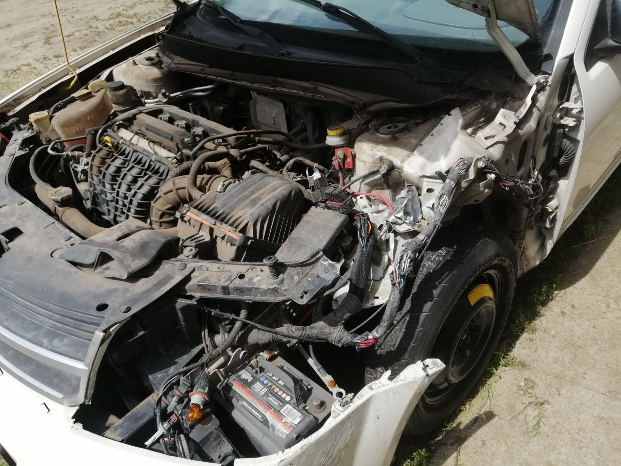 Dodge Avenger uszkodzony