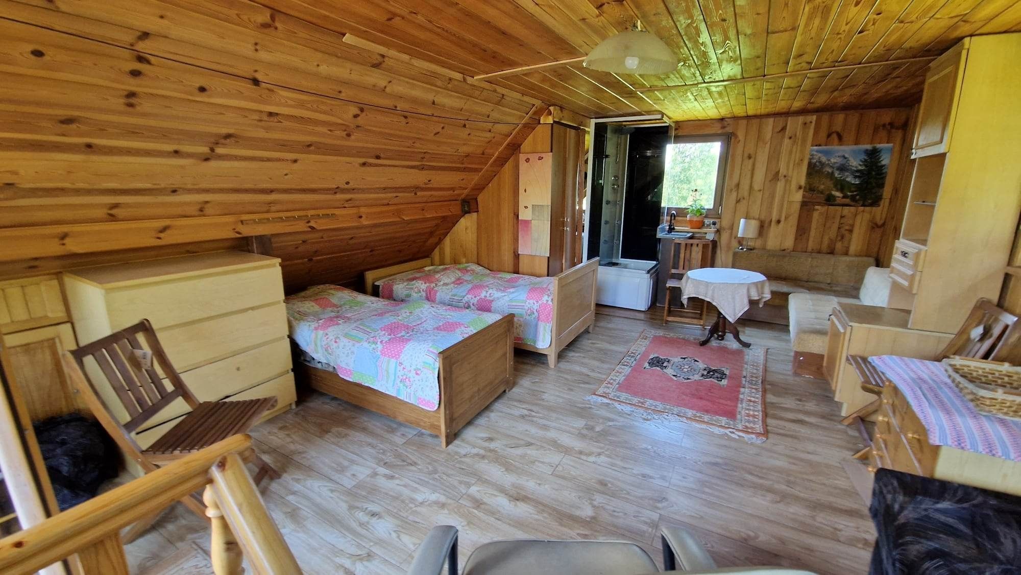 Domek na wzgórzu na Wieczór kawalerski, panieński.