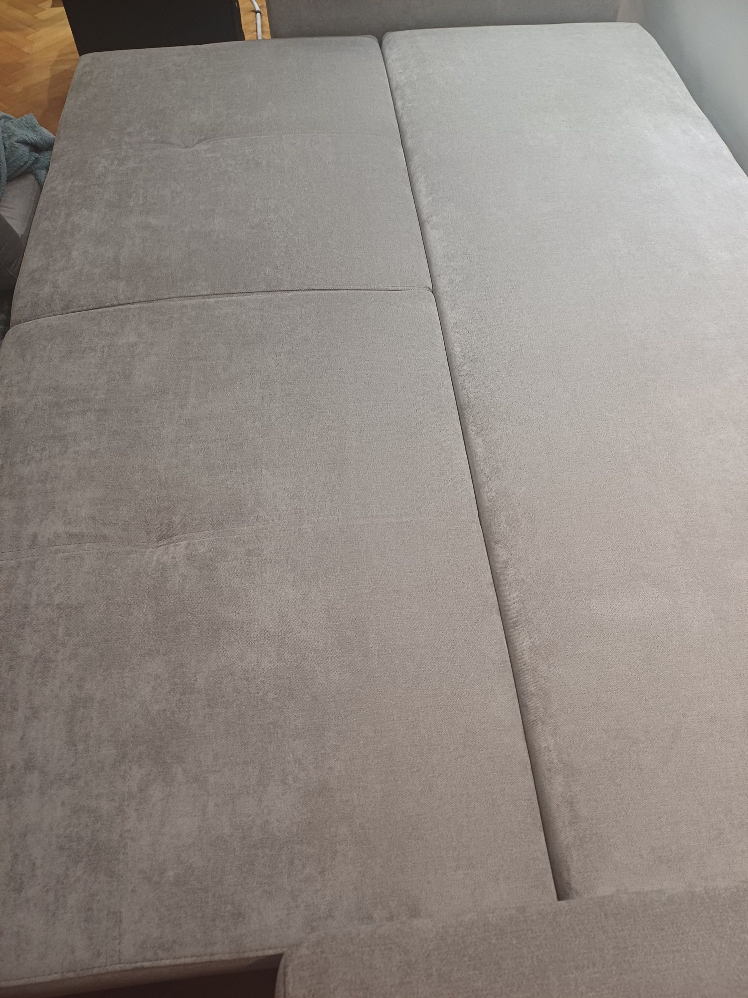 Sofa rozkładana  do salonu