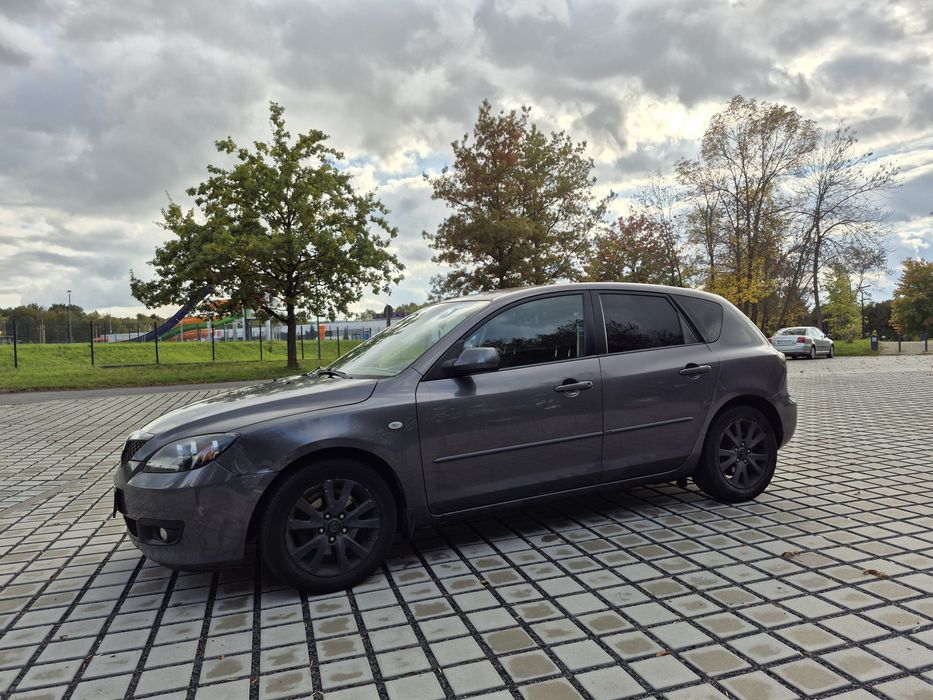 Samochód osobowy Mazda 3