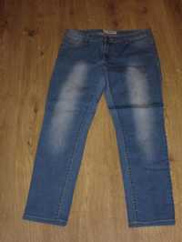 Sprzedam spodnie jeans r. 44 jasne