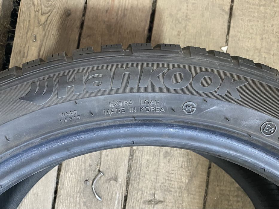 2шт 235/45R18 Hankook Winter I*cept evo2