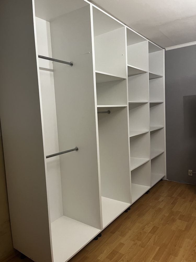 Szafa na wymiar meble w zabudowie kuchnia w zabudowie komoda szafka