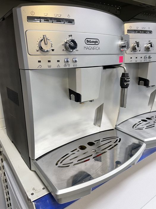 Кофемашина Delongi 1 рік гарантіі
