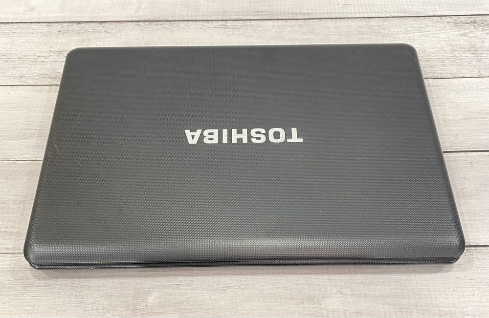 Ноутбук Toshiba Satellite 15.6’’ AMD E-450 8GB ОЗУ/ 500GB HDD (r1419)