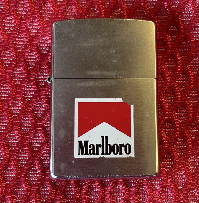 Zapalniczka Zippo srebna uzywana