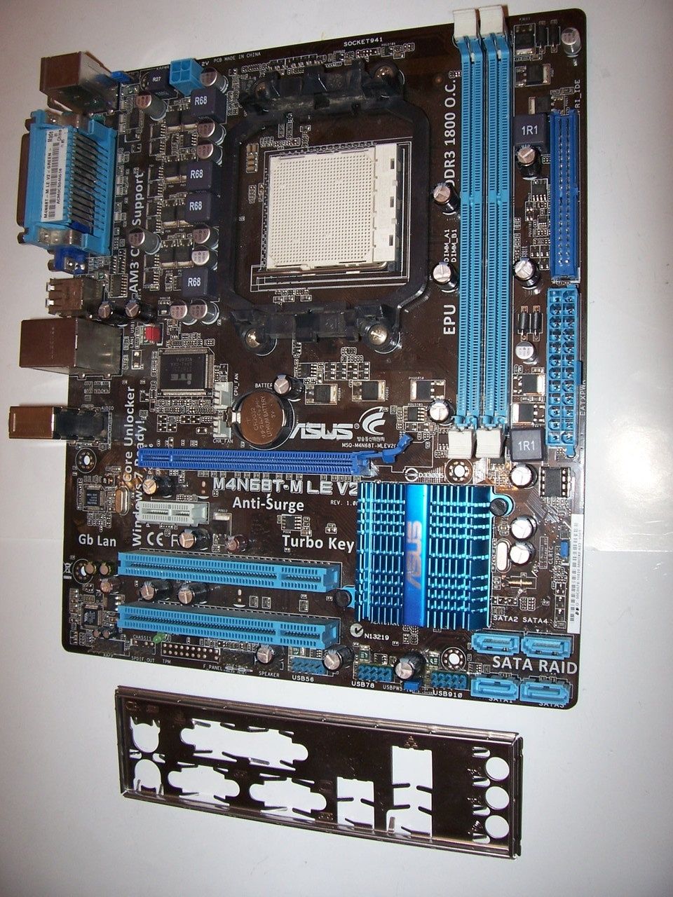 Комплект: Материнка, AMD 4 ядра, ОЗУ 8ГБ + БП