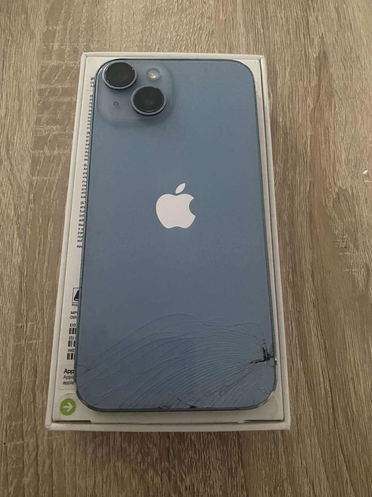 iPhone 14.