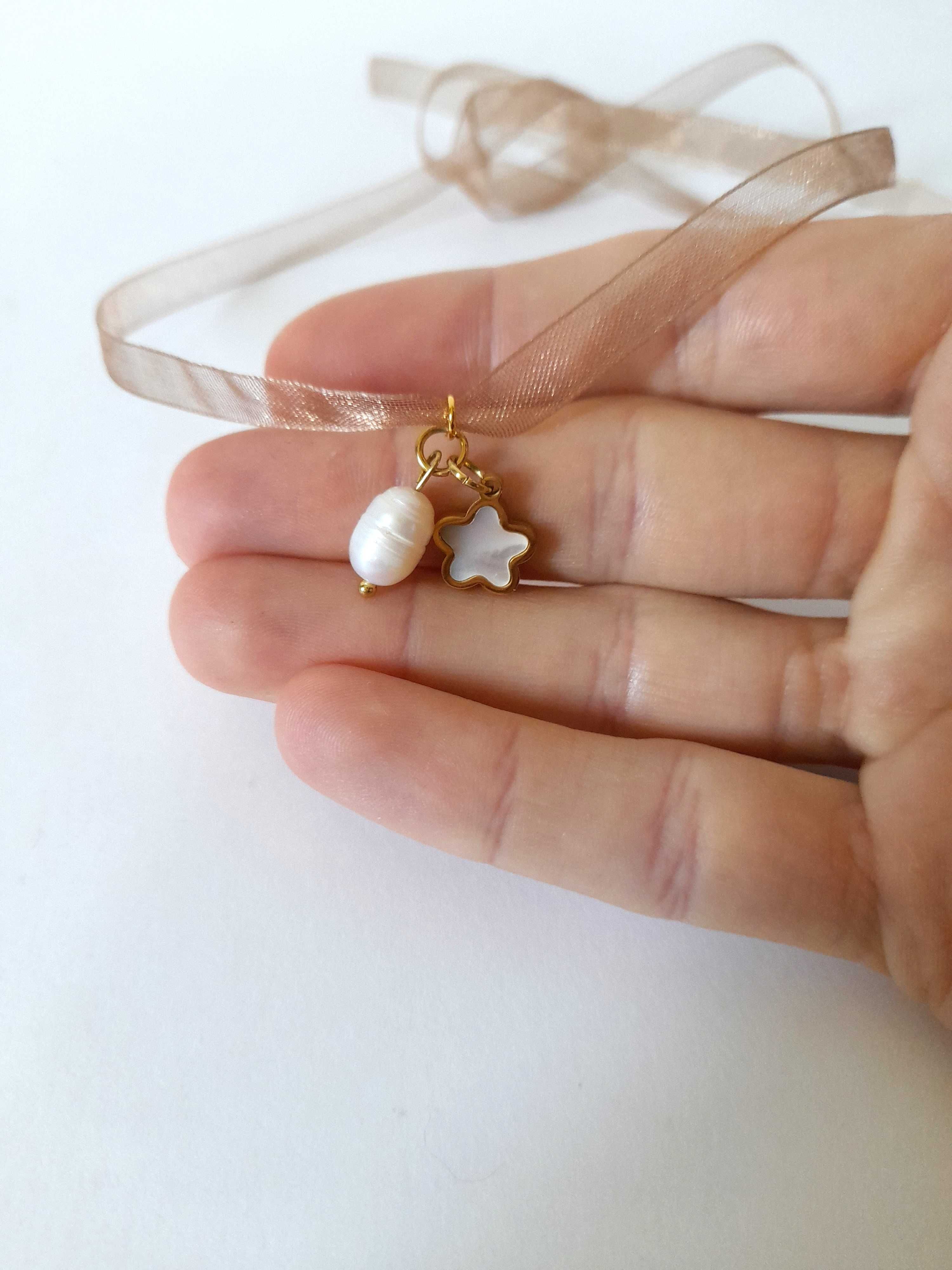 Choker com pingente pérola de rio e madrepérola aço inoxidável dourado