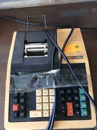 Máquina calculadora electrónicavcom rolo papel