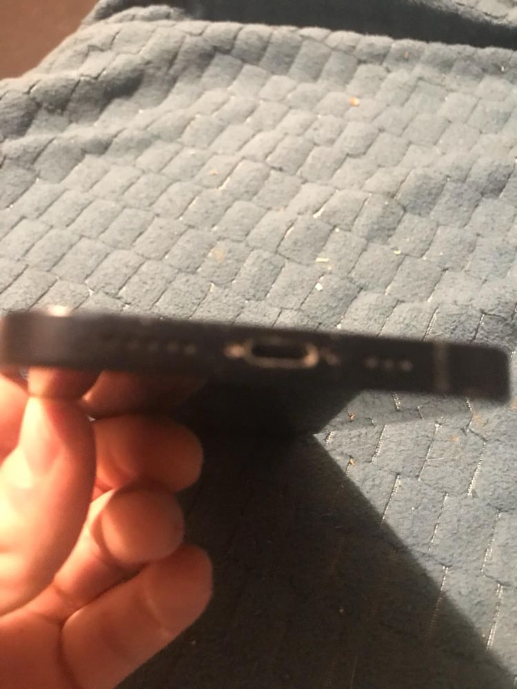 Iphone 12 na gwarancji