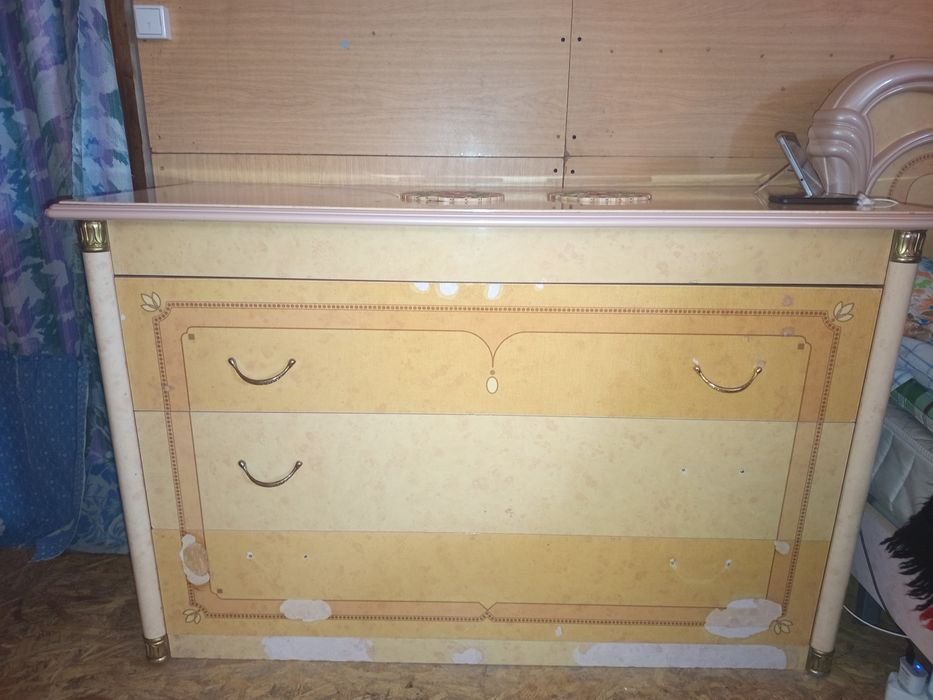 Меблі б/у виробництва Італія та Україна