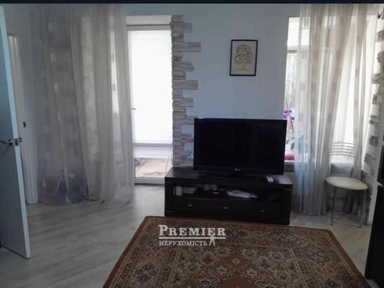 Терміново 1к квартира з ремонтом. Центр. Газове апалення.