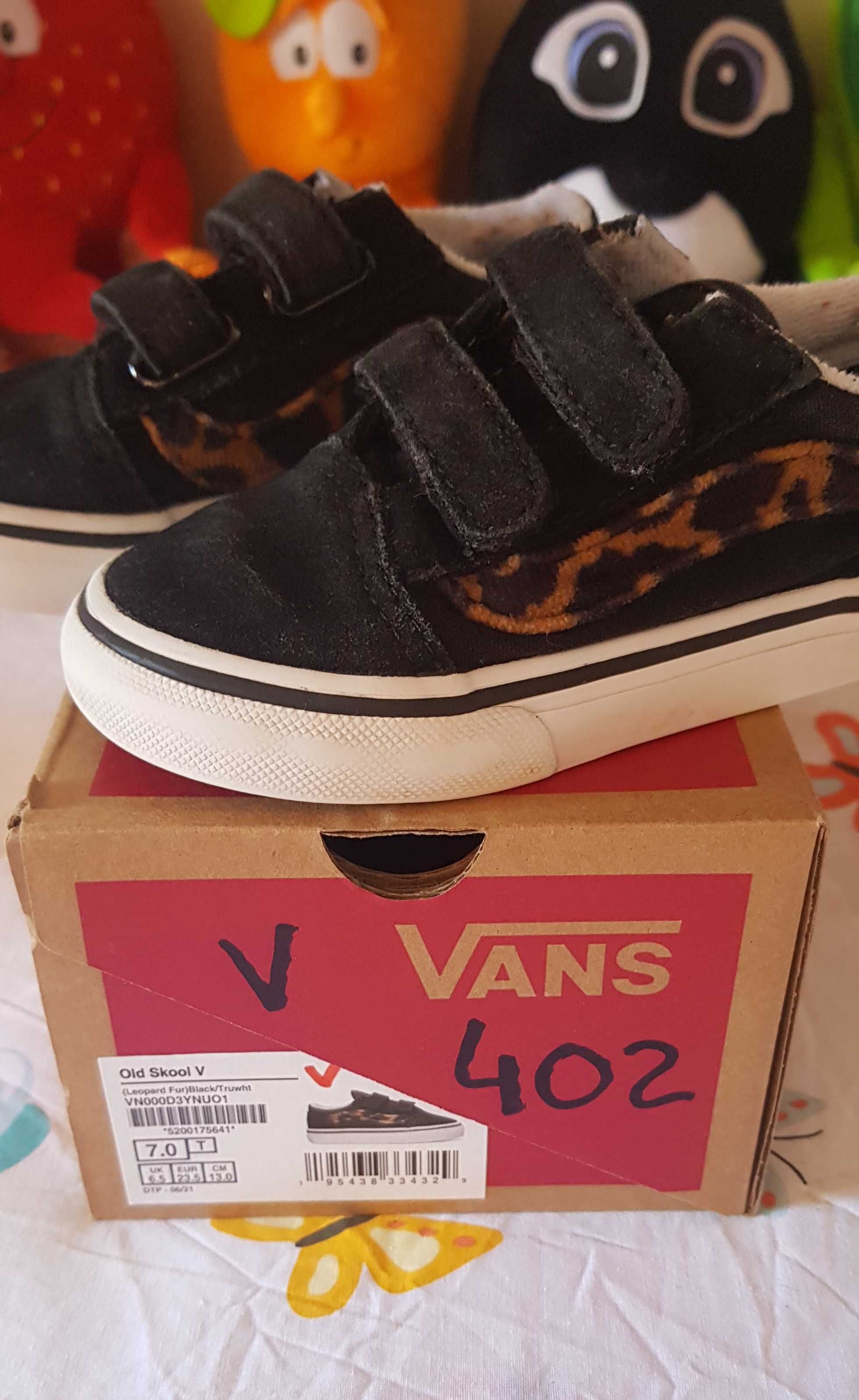 Vans n° 23,5 ( 13cm)