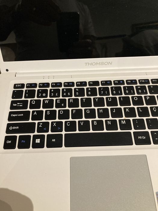 Portatil Thomson para peças