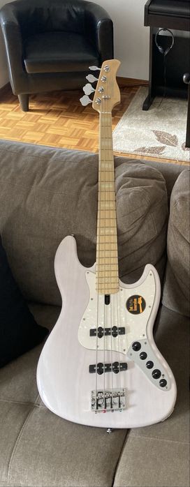 Sire V7 Marcus Miller