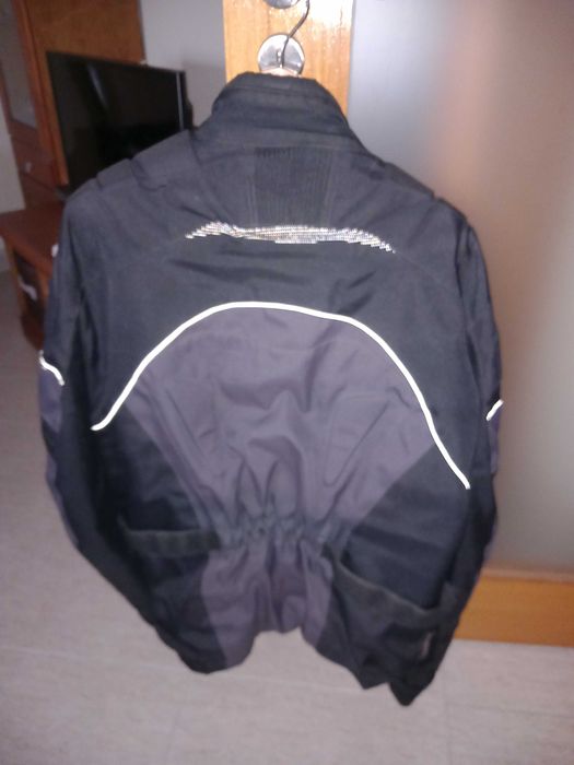 Vendo casaco XL de mota  com 2 forros (chuva e inverno)    ABS