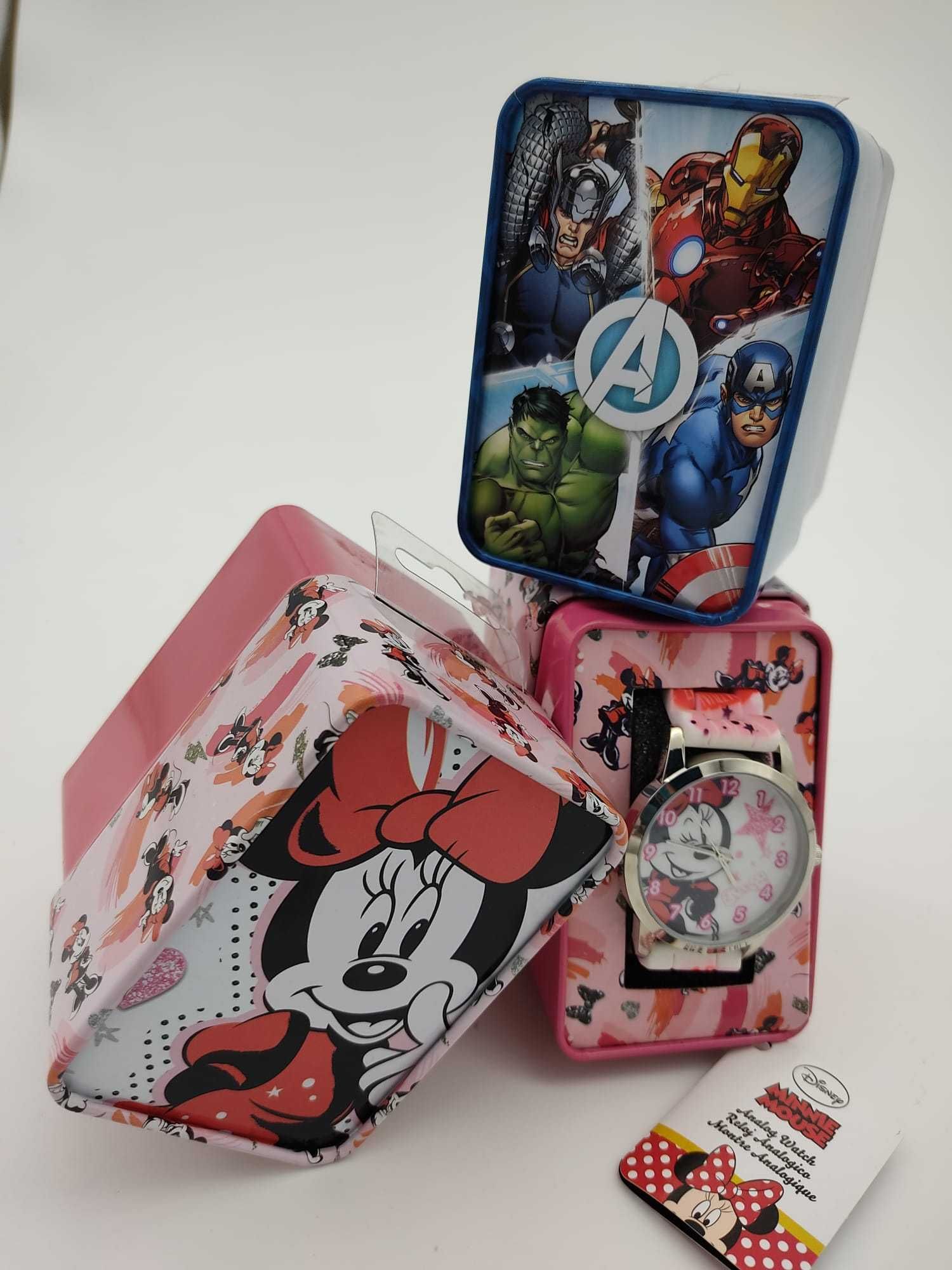 Relógios Minnie e Avengers