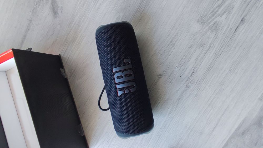 JBL Flip 6 by Harman - preto