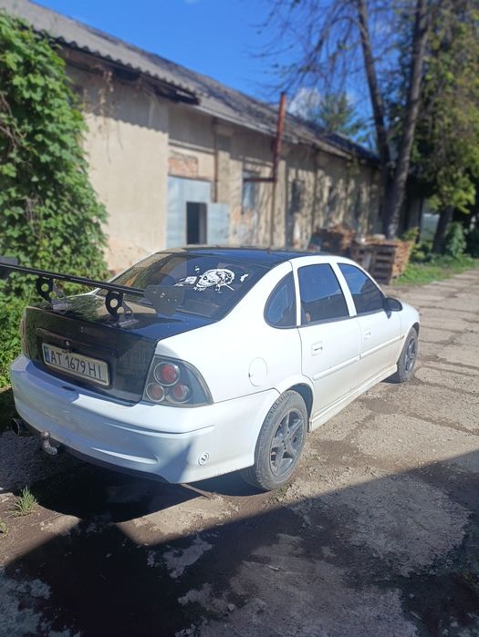 Продам авто на боєвому ходу