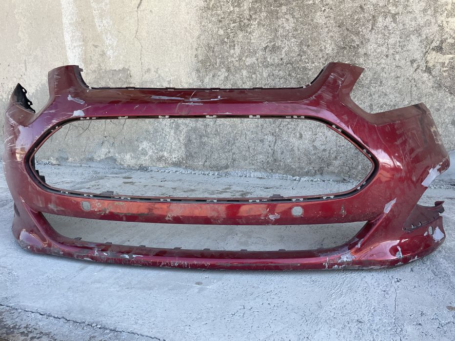 Продам бампер FORD C-max titanium