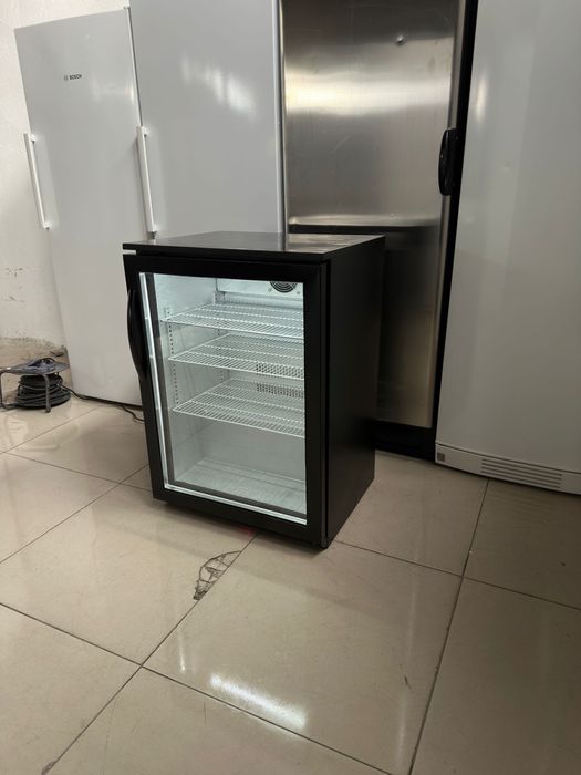 Chłodziarka lodówka pod blat na bar 85 cm 136 l